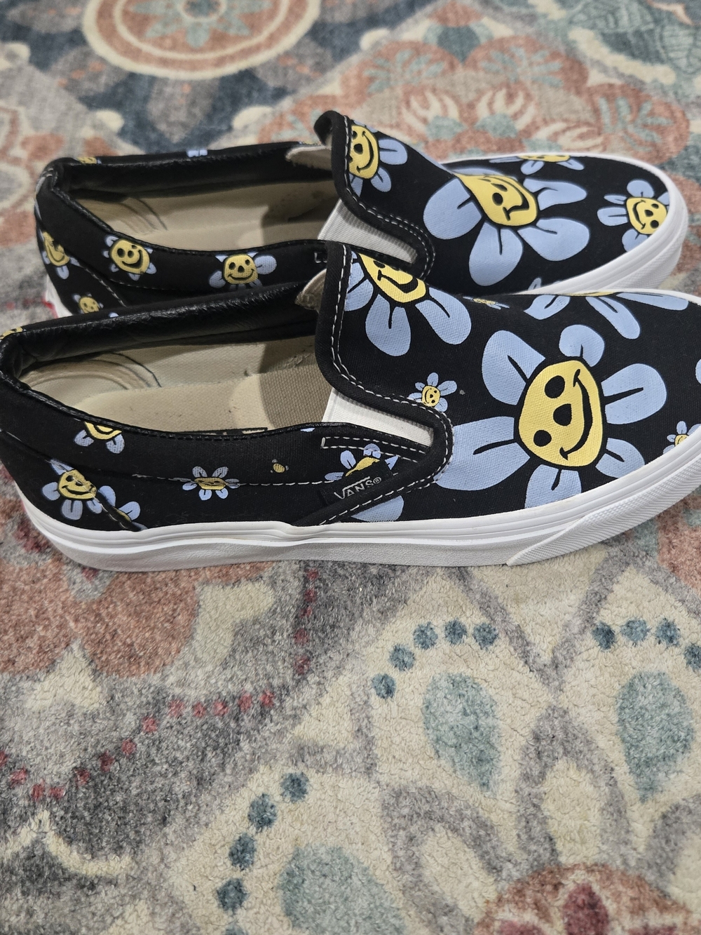 Vans Classic Women's Slip On Trippy Grin Floral Sneakers Size 7 - Picture 2 of 6